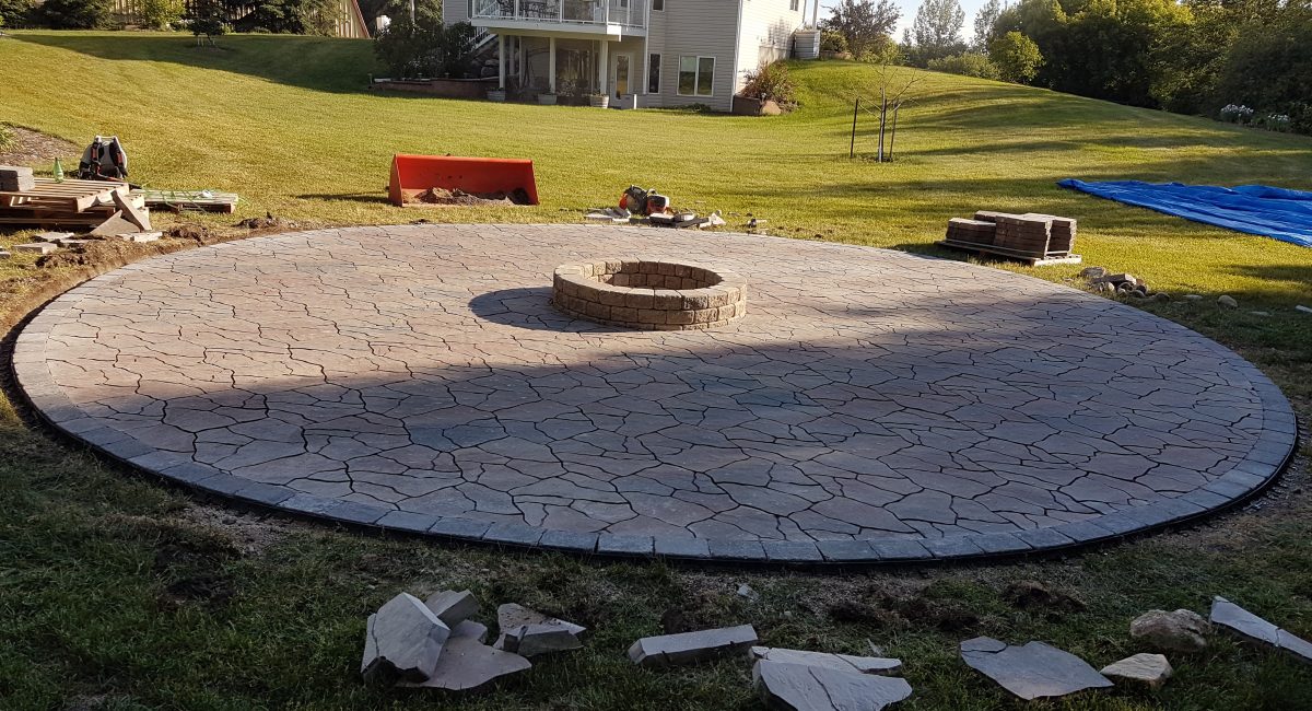 Paving stone patio with firepit